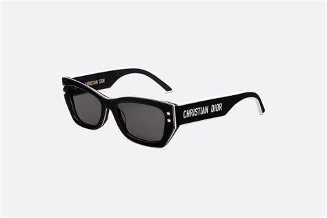 DiorPacific S2U Black Rectangular Sunglasses .